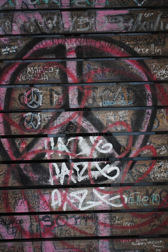 graffiti peace