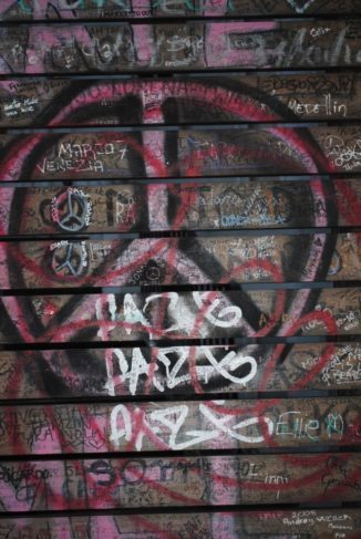 graffiti peace